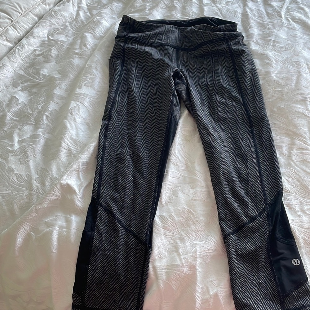 Capri lulu leggings with little print